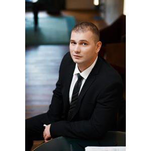 ולנטין אוטירקין logo