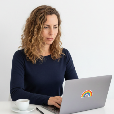 אסטרטגית תוכן וכותבת UX בכירה | מומחית למערכות מורכבות ו-AI