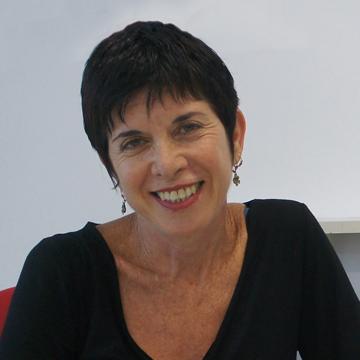 סטודיו לעיצוב גרפי - נועה שפיצר logo