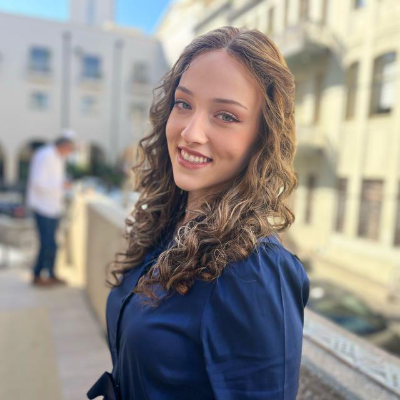 ציירת, מאיירת ספרי ילדים, תלת מימד, איור אנימציה logo
