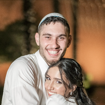 מפיק מוסיקה בקיובייס