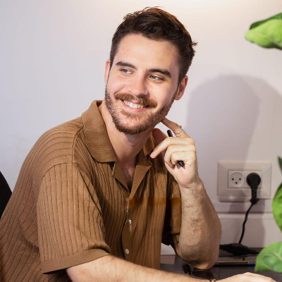 יואב אגם