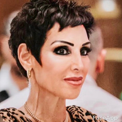 מכירות, ניהול לקוח וכתיבת תוכן