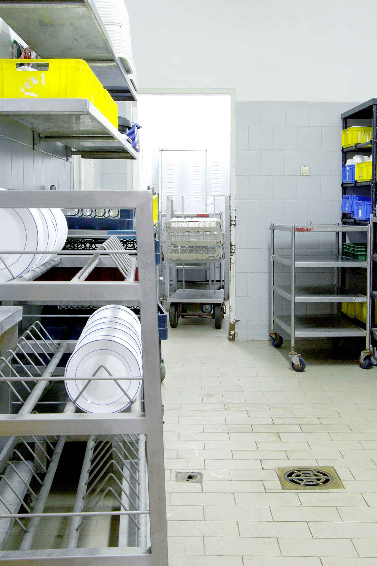 Entry 89785 in house number two by אור נגר