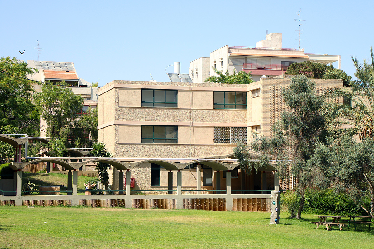 Entry 89849 in house number two by אור נגר