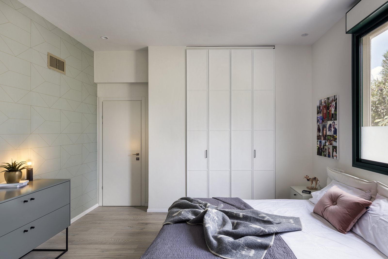 Entry 267367 in Portfolio by OH Studio