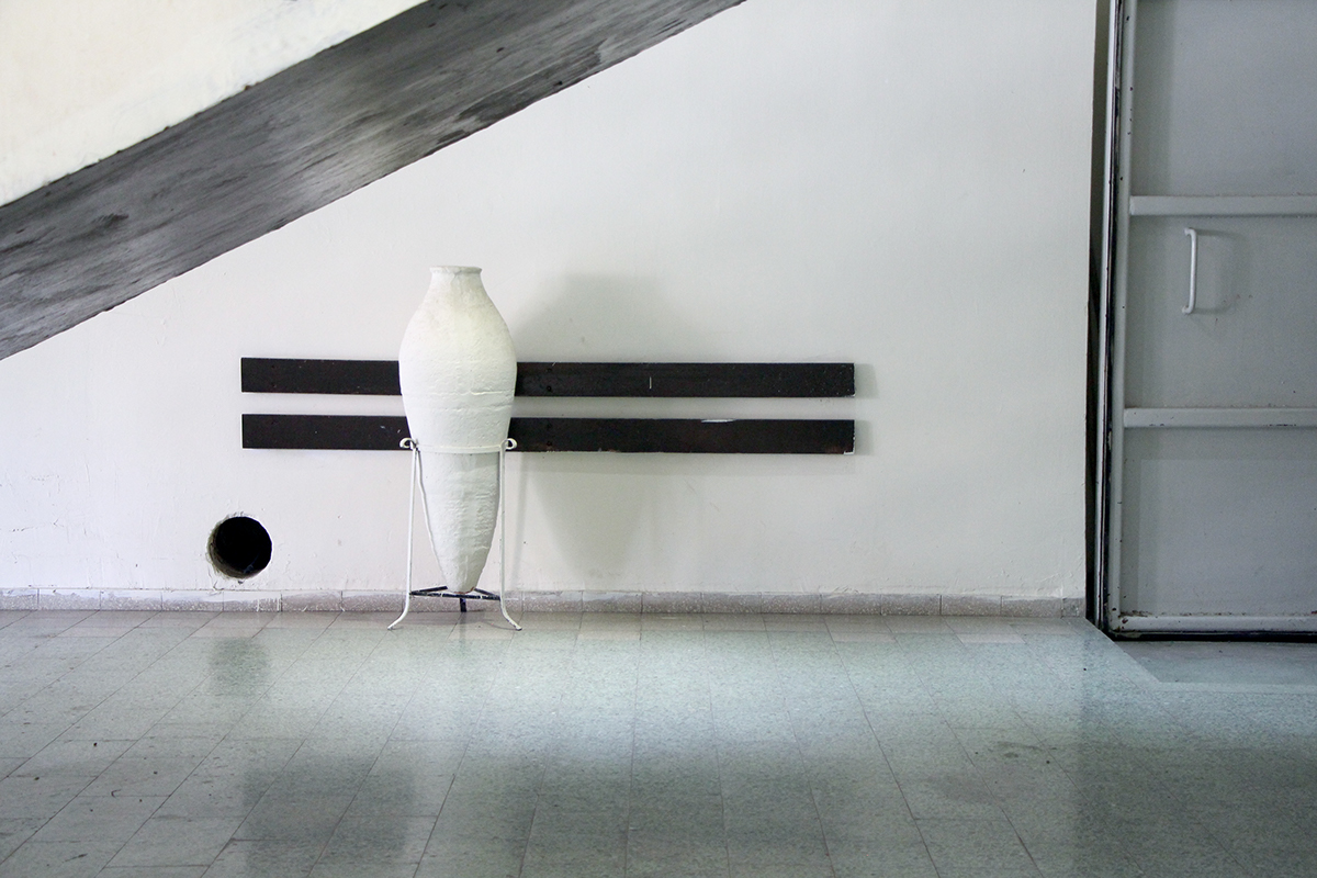 Entry 89829 in house number two by אור נגר