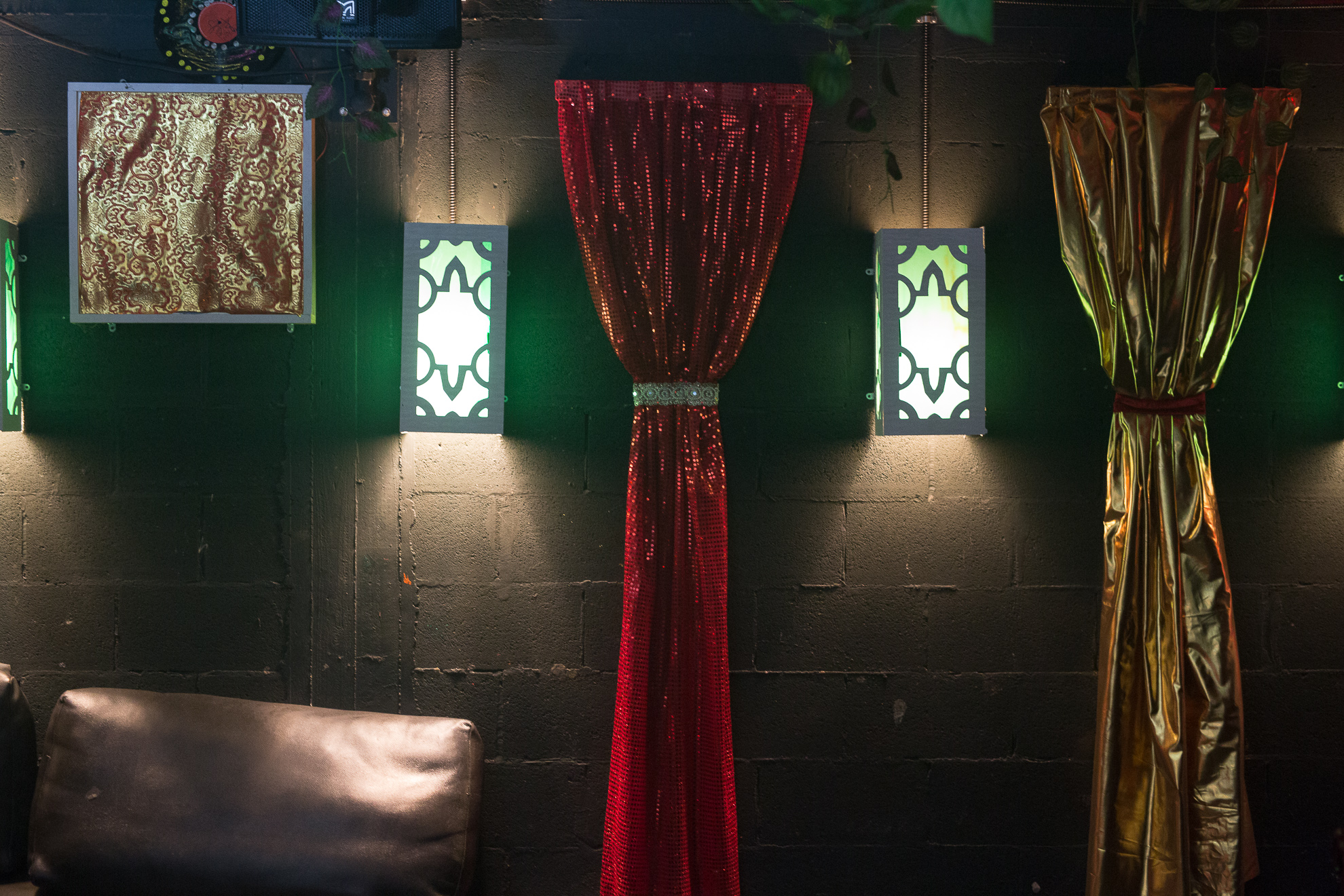 Entry 119850 in The book of ester Decoration by AA Design Studio
