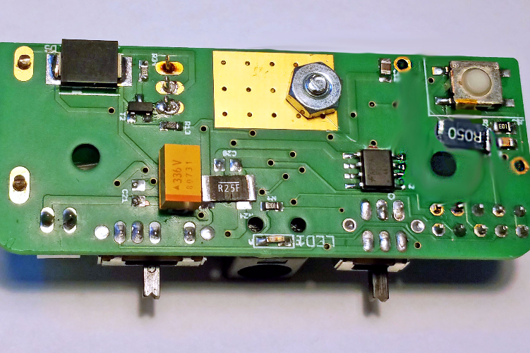 Open Zoomed Related Entry 4 Cell Battery Charger V2 - bottom.jpg