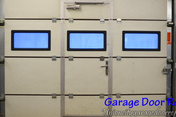 Open Zoomed Related Entry 24-hour-Union-City-Garage-Door-repair.jpg