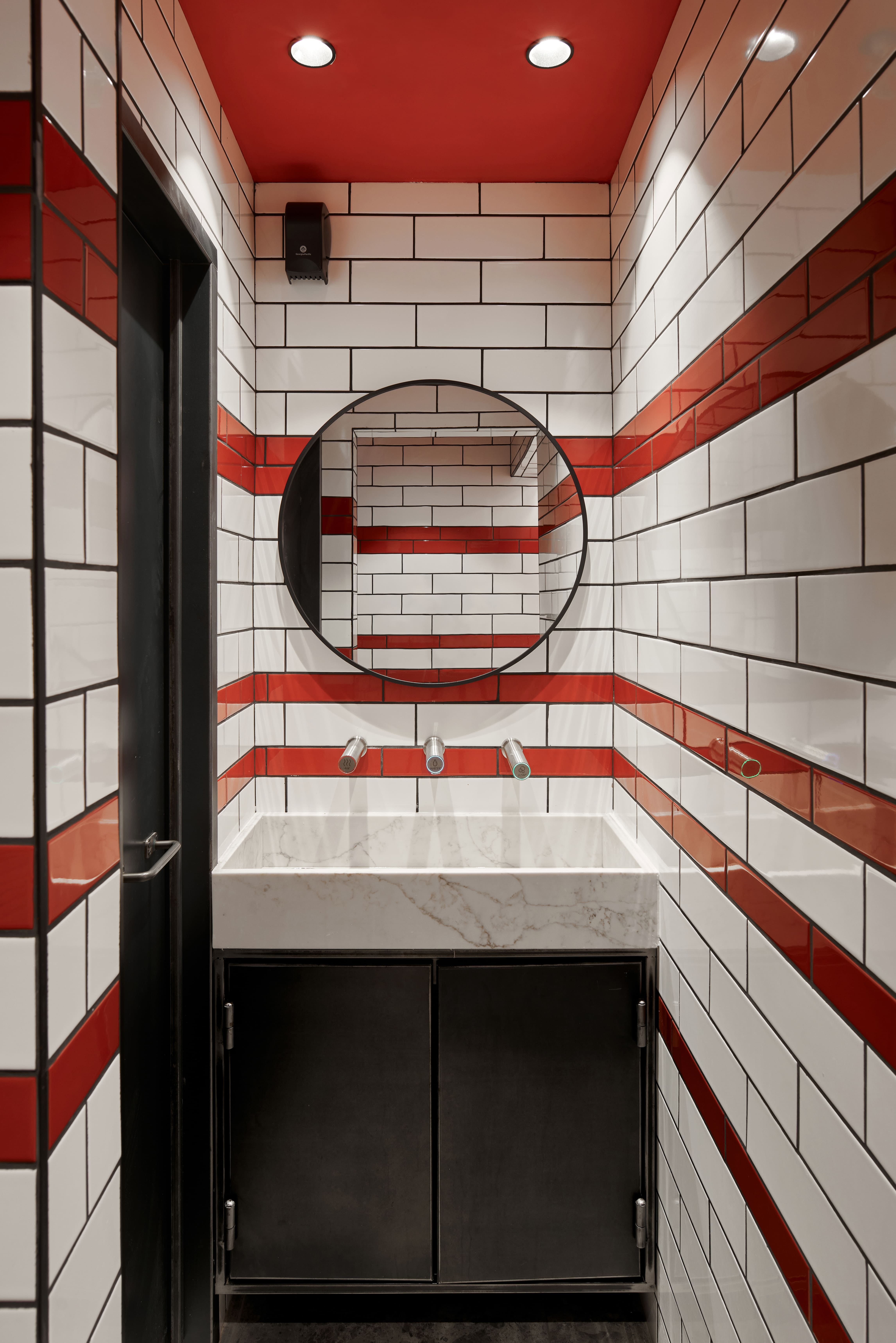 Entry 294456 in PIZZA CENTRAL by NADIMKA STUDIO