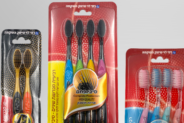 Open Zoomed Related Entry toothbrushes-RL2.jpg