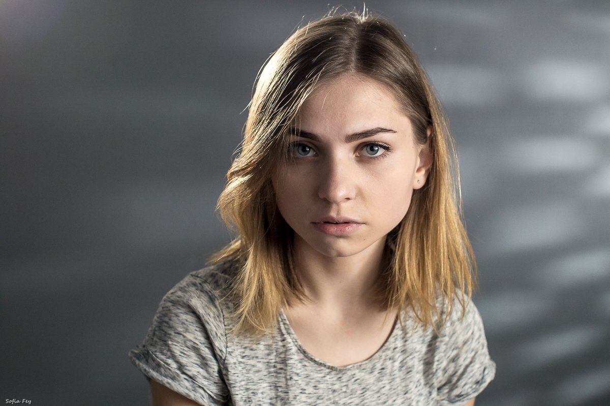 Entry 201069 in portraits by Sofia Feiguelman