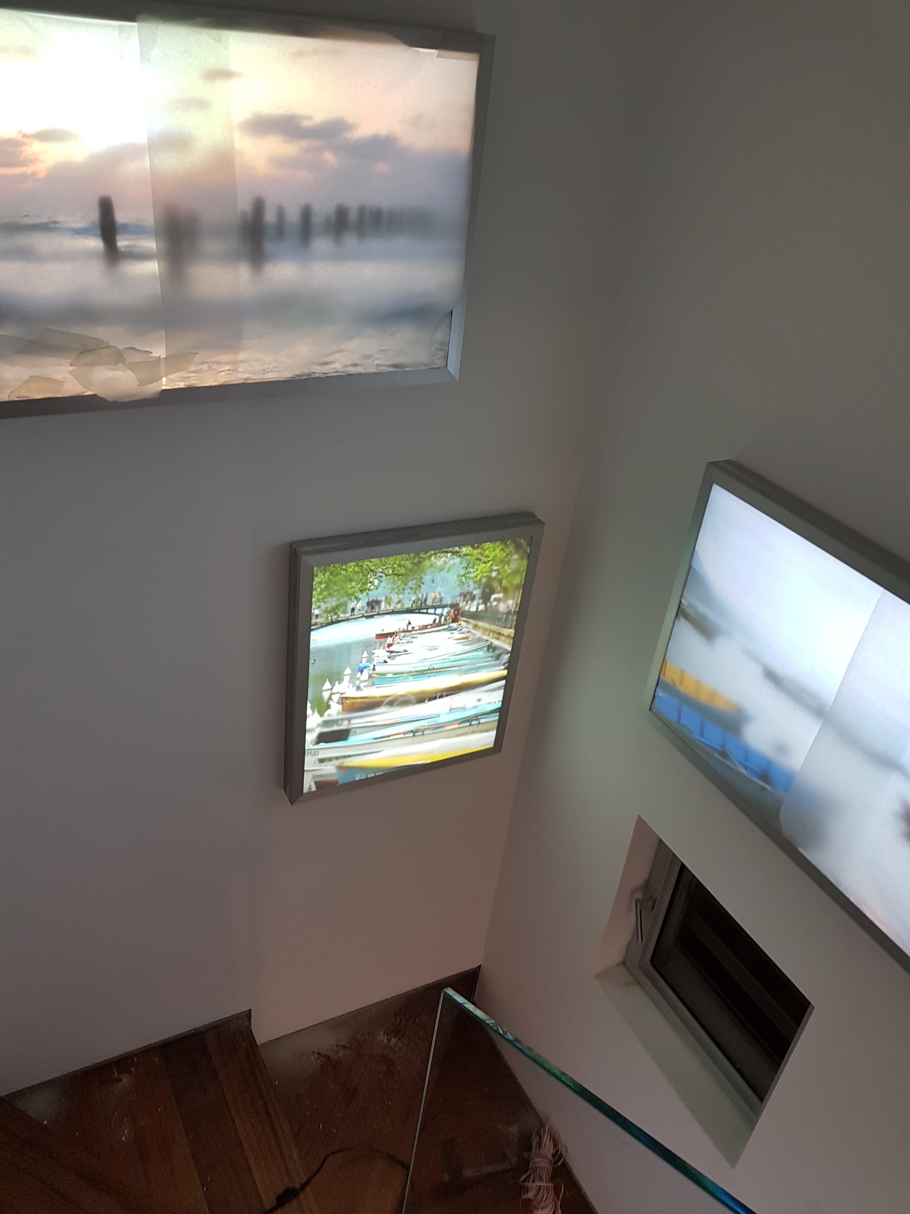 Entry 119897 in Light Box by AA Design Studio