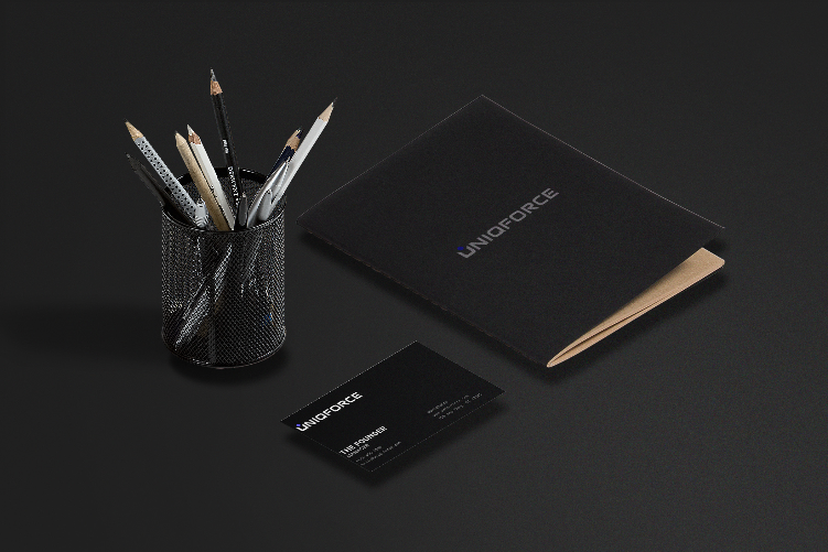 Open Zoomed Related Entry Uniqforce-Branding-5.jpg