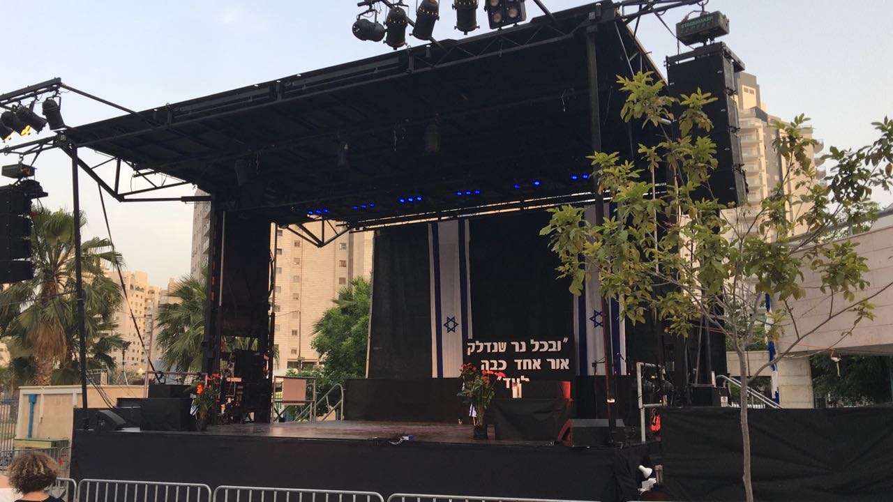 Entry 202203 in Portfolio by אבירם דהאן