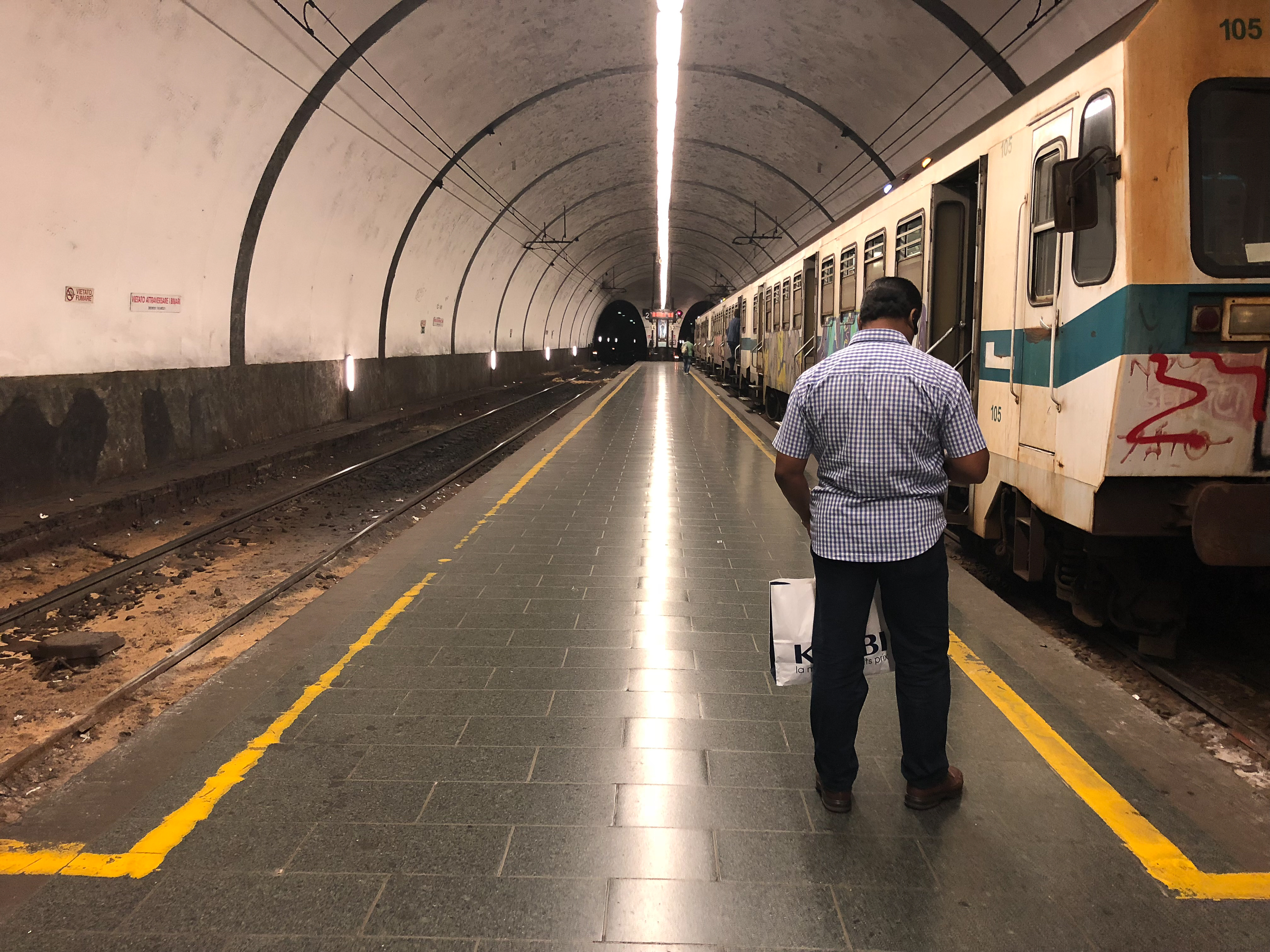 Entry 338103 in רומא - תמונות by Outside the Frame