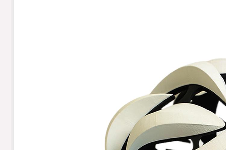 Open Zoomed Related Entry helmet.jpg